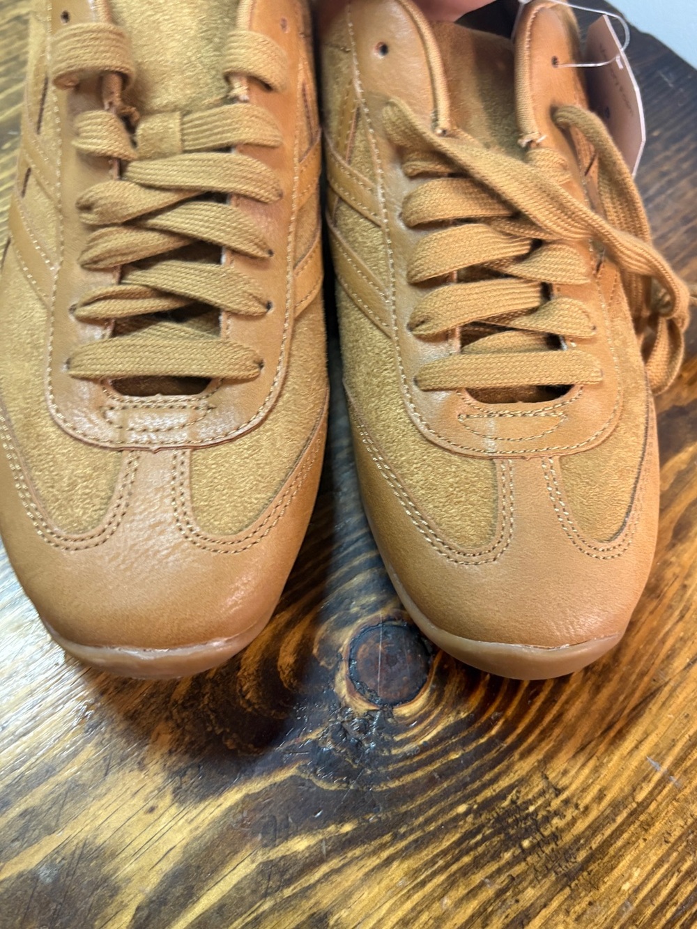 Time and tru brown sneakers size 8 - Picture 3 of 7